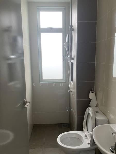 Service Residence for Sale at Tropez Residences - Shishi . - Bathroom - PropertyGuru.com.my