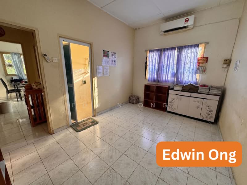 Semi-Detached House for Sale in Tanjung Bungah (Penang) - Edwin Ong - Living Room - PropertyGuru.com.my