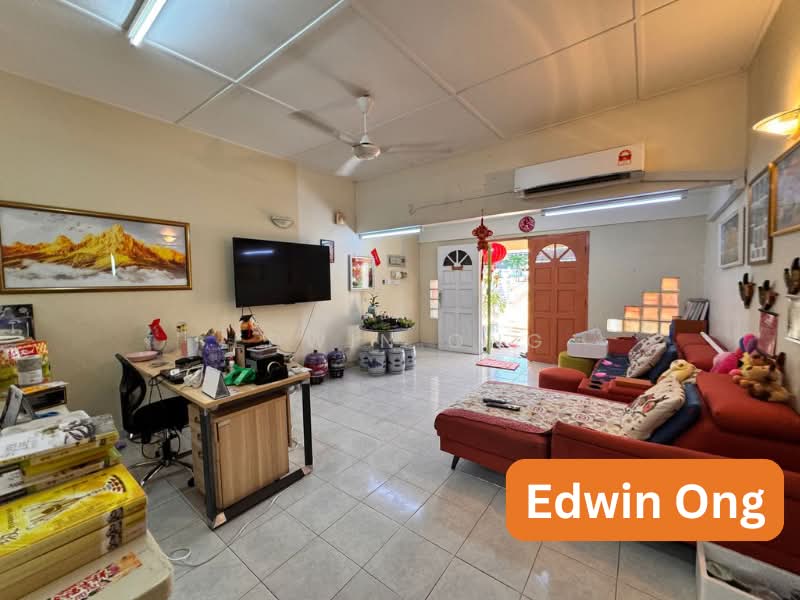 Semi-Detached House for Sale in Tanjung Bungah (Penang) - Edwin Ong - Living Room - PropertyGuru.com.my