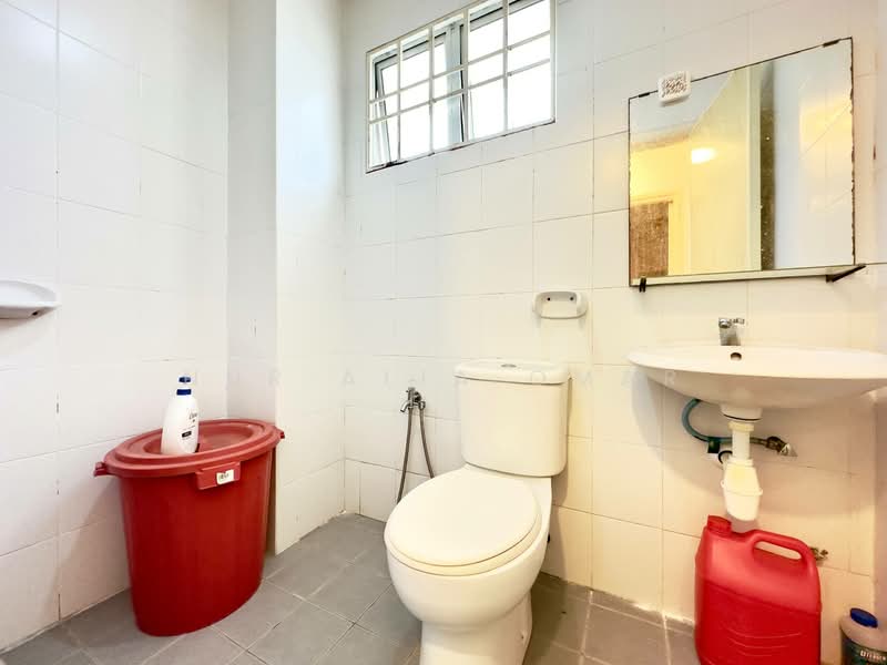 Condominium for Sale at Kristal Heights - Nur Alia Omar - Bathroom - PropertyGuru.com.my