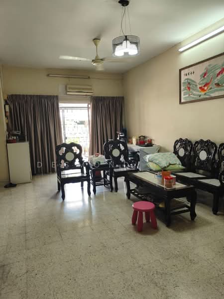 Rumah Teres 2 Tingkat untuk Dijual di SS2 (Petaling Jaya) - Desmond Tan - Living Room - PropertyGuru.com.my
