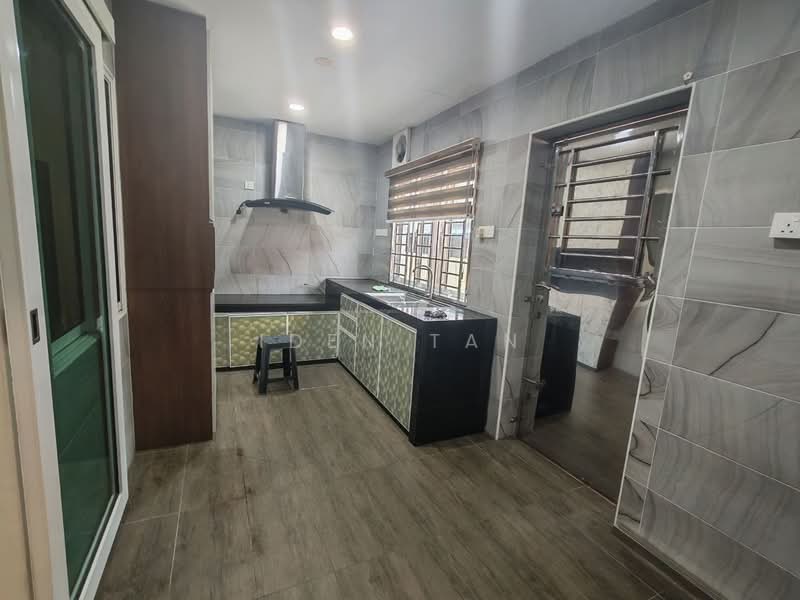 2-storey Terraced House for Sale in Taman Nusa Indah (Iskandar Puteri (Nusajaya)) - Iden Tan - Kitchen - PropertyGuru.com.my