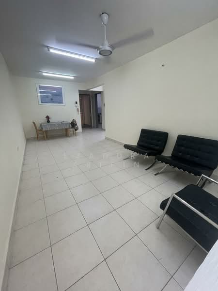 Condominium for Sale at Cyberia Smart Homes - Ezadura Arifin - Living Room - PropertyGuru.com.my