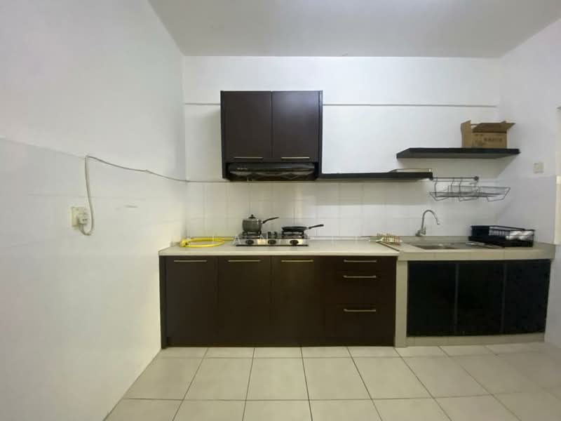 Kondominium untuk Disewa di Perdana View - Kian Fei - Kitchen - PropertyGuru.com.my