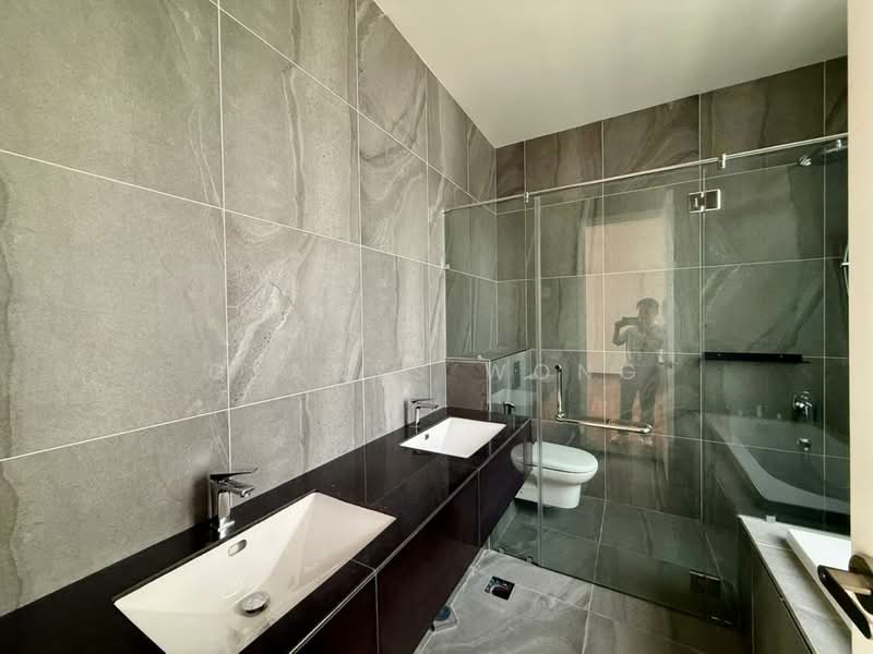 Semi-Detached House for Sale in Taman Ekoflora (Johor Bahru) - Gladys Wong - Bathroom - PropertyGuru.com.my