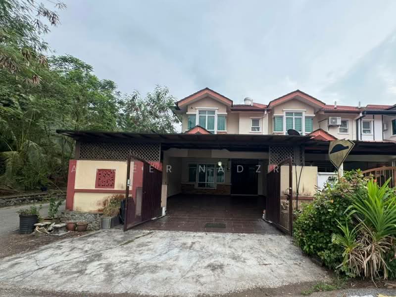 2-storey Terraced House for Sale in Taman Pelangi Semenyih (Semenyih) - Ammeer Nadzrai - Exterior - PropertyGuru.com.my