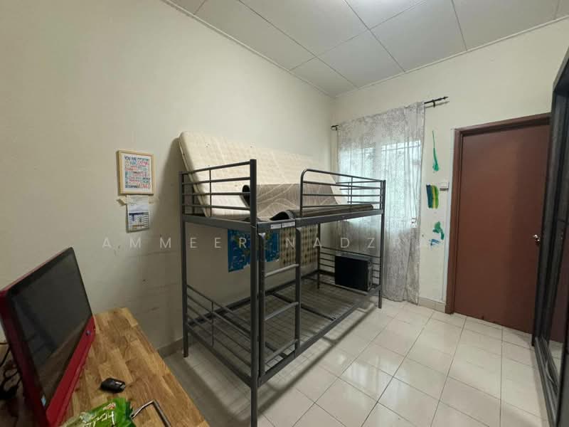 2-storey Terraced House for Sale in Taman Pelangi Semenyih (Semenyih) - Ammeer Nadzrai - Bedroom - PropertyGuru.com.my