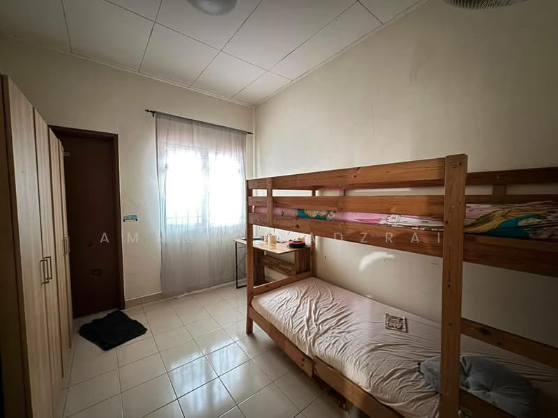 2-storey Terraced House for Sale in Taman Pelangi Semenyih (Semenyih) - Ammeer Nadzrai - Bedroom - PropertyGuru.com.my