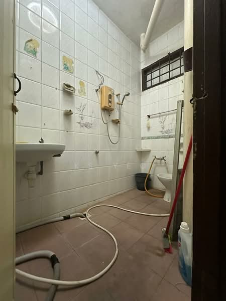 Rumah Teres 2 Tingkat untuk Dijual di Meru (Klang) - KS Yeo - Bathroom - PropertyGuru.com.my