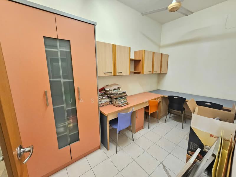 Rumah Teres 2 Tingkat untuk Dijual di Taman Puncak Jalil (Seri Kembangan) - Jason Tan - Study - PropertyGuru.com.my