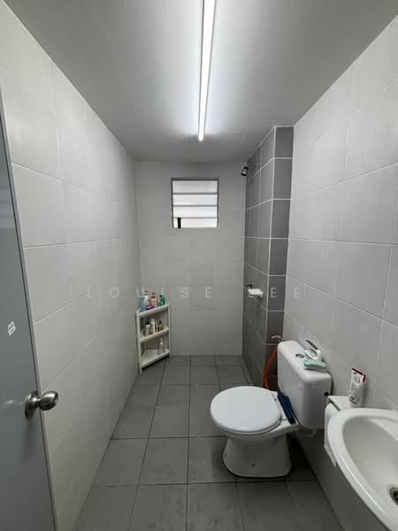 Apartment for Rent at Pangsapuri Aranda - Louise Lee - Bathroom - PropertyGuru.com.my
