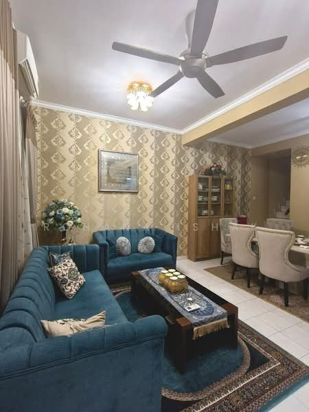 Cluster House for Sale in Puncak Alam (Selangor) - Rohana Ishak - Living Room - PropertyGuru.com.my