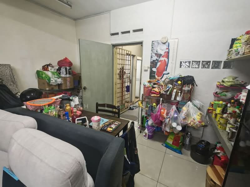 2-storey Terraced House for Sale in Permas Jaya (Johor) - Shieh Long Chen - Living Room - PropertyGuru.com.my