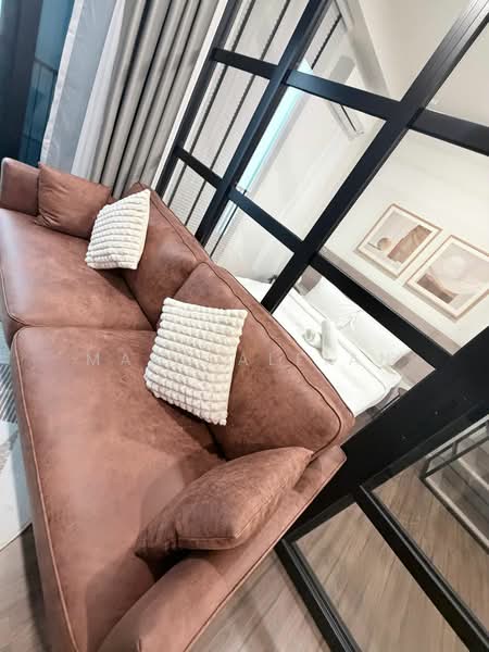 Servis Apartment untuk Disewa di The Mate @ Damansara Jaya - Marc Alfian - Living Room - PropertyGuru.com.my