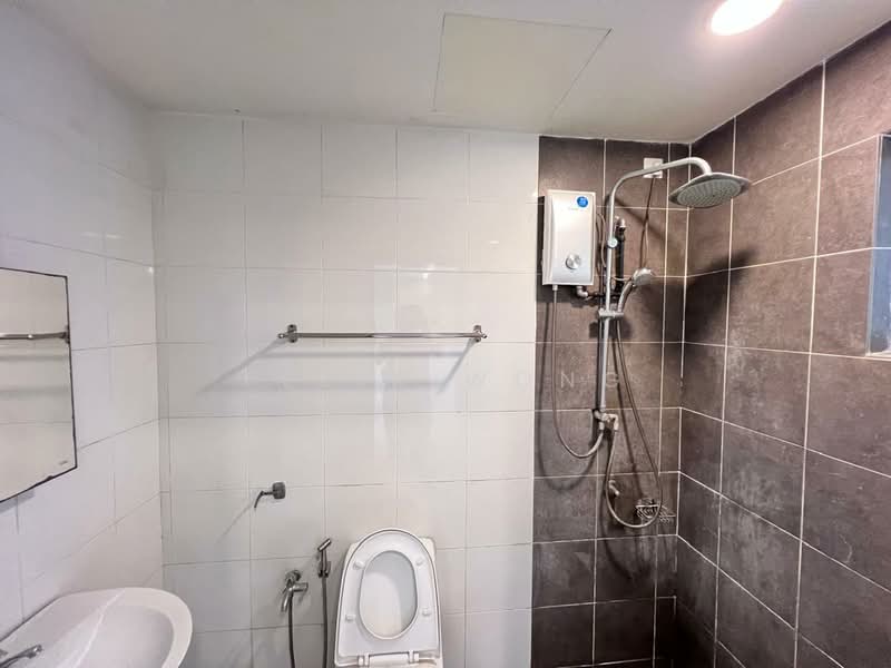 Condominium for Rent at Koi Prima Condominium - Felix Wong - Bathroom - PropertyGuru.com.my