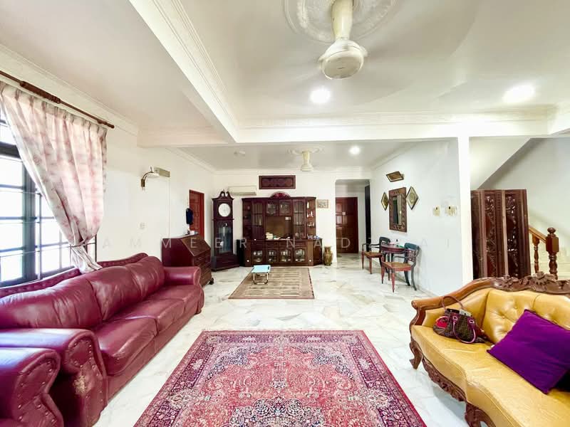Bungalow for Sale in Seksyen 9 (Shah Alam) - Ammeer Nadzrai - Living Room - PropertyGuru.com.my