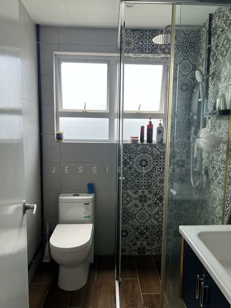 Kondominium untuk Dijual di The Boulevard - Jessie Lee - Bathroom - PropertyGuru.com.my