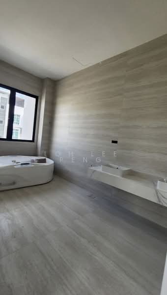 Bungalow for Sale in Taman Ponderosa (Johor Bahru) - Loh Lee Peng - Bathroom - PropertyGuru.com.my