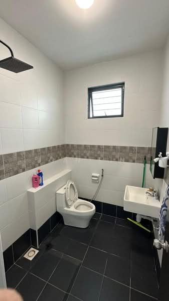 2-storey Terraced House for Sale in Johor Bahru (Johor) - Joan Sin - Bathroom - PropertyGuru.com.my
