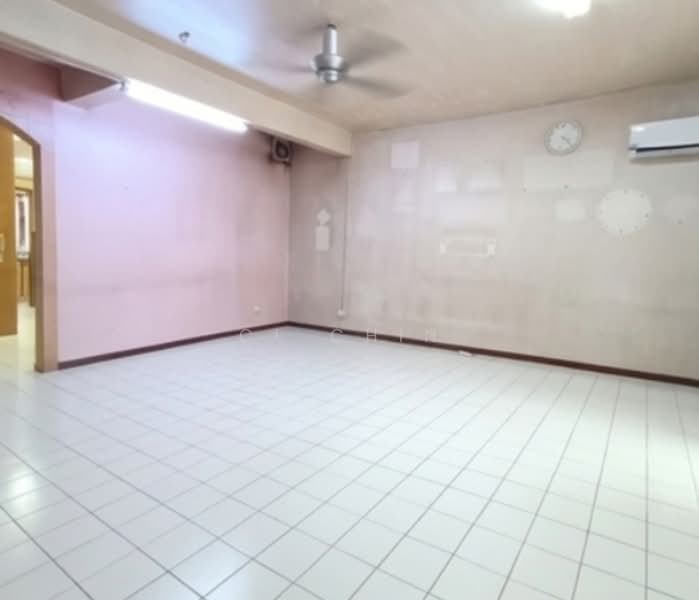 Rumah Teres 2 Tingkat untuk Dijual di Taman Balakong Jaya (Balakong) - CL Chin - Living Room - PropertyGuru.com.my