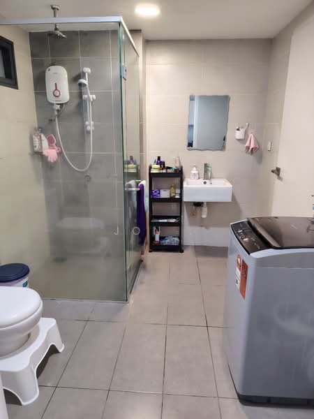 Service Residence for Sale at Solstice @ Pan'gaea - Jon . - Bathroom - PropertyGuru.com.my