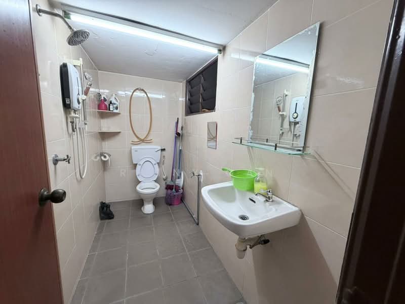 2-storey Terraced House for Sale in Klang (Selangor) - Rainy Gan - Bathroom - PropertyGuru.com.my
