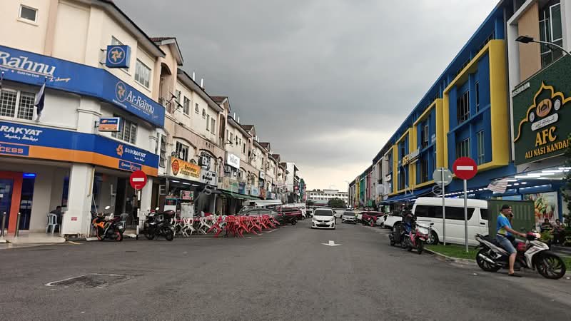 Shop for Rent in Rawang (Selangor) - Lee Sing Siong - Exterior - PropertyGuru.com.my