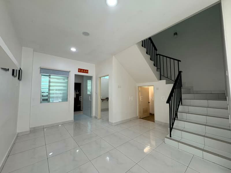 2-storey Terraced House for Sale in Taman JP Perdana (Johor Bahru) - Evelyn Heng - Living Room - PropertyGuru.com.my