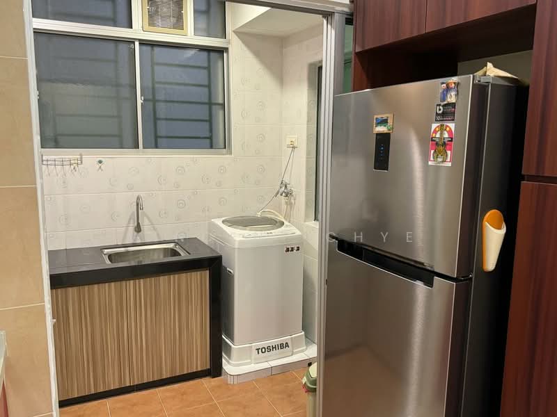 Servis Apartment untuk Disewa di OUG Parklane - Vincent Chye - Kitchen - PropertyGuru.com.my