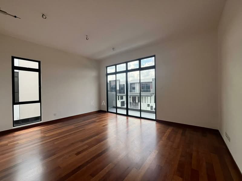 Semi-Detached House for Sale in Taman Sutera Utama (Skudai) - Kai Ni - Living Room - PropertyGuru.com.my