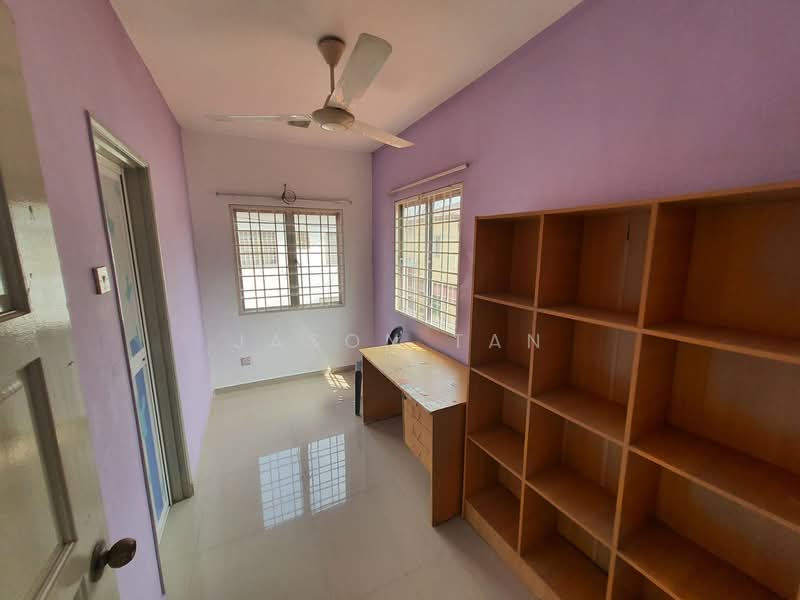 Rumah Teres 2 Tingkat untuk Dijual di Taman Puncak Jalil (Seri Kembangan) - Jason Tan - Study - PropertyGuru.com.my