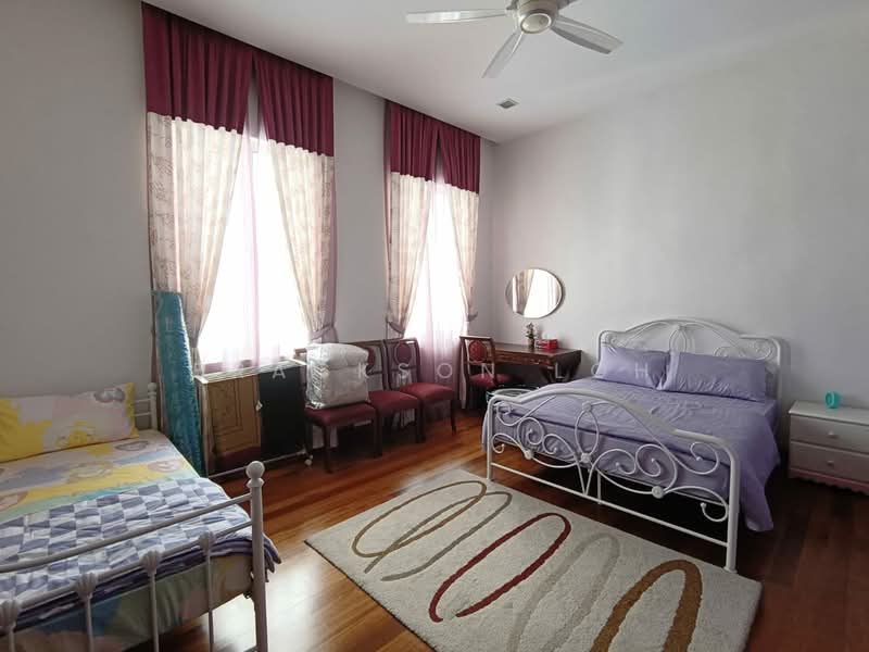 Rumah Banglo untuk Dijual di Ukay Bistari (Ulu Kelang) - Brackson Loh - Bedroom - PropertyGuru.com.my