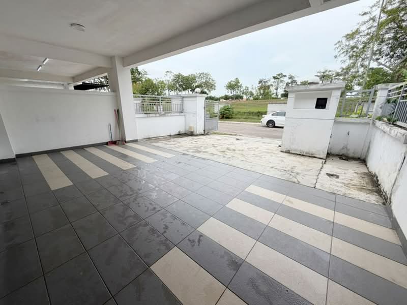 Rumah Teres 2 Tingkat untuk Dijual di Taman Pelangi Indah (Ulu Tiram) - Max Loh - Exterior - PropertyGuru.com.my