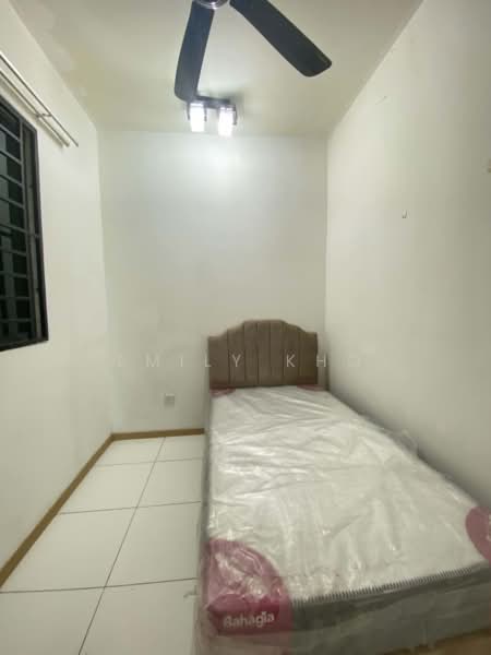 Servis Apartment untuk Disewa di Vista Alam Serviced Apartment - Emily Kho - Bedroom - PropertyGuru.com.my