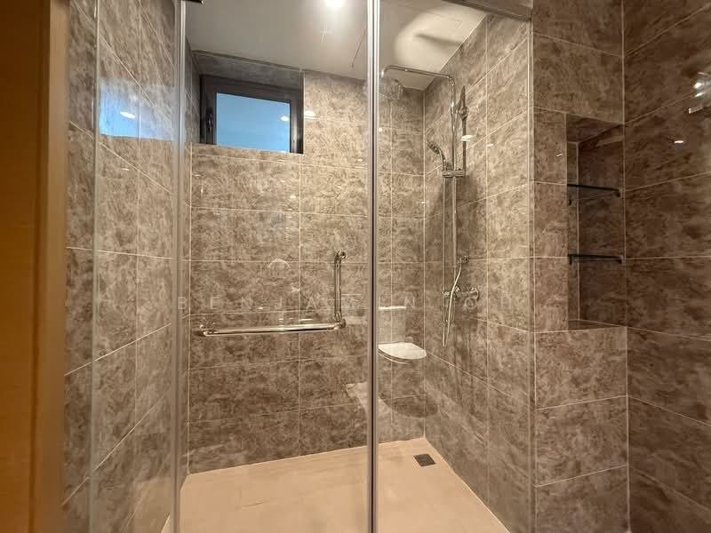 Kondominium untuk Disewa di R&F Princess Cove Phase 2-Seine Region - Benjamin Oh - Bathroom - PropertyGuru.com.my