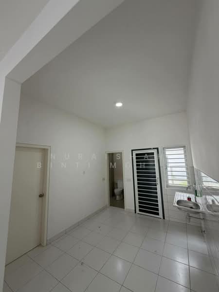 2-storey Terraced House for Sale in Bandar Bukit Tinggi (Klang) - Nuraishah Binti Mohamed Azmi - PropertyGuru.com.my
