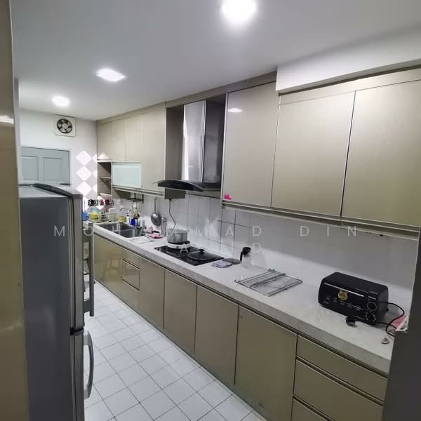 Rumah Teres 2 Tingkat untuk Dijual di Shah Alam (Selangor) - Mohammad Din Majid - Kitchen - PropertyGuru.com.my