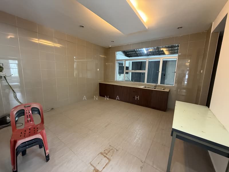 Semi-Detached House for Sale in Taman Setia Impian (Kajang) - Anna H - Kitchen - PropertyGuru.com.my