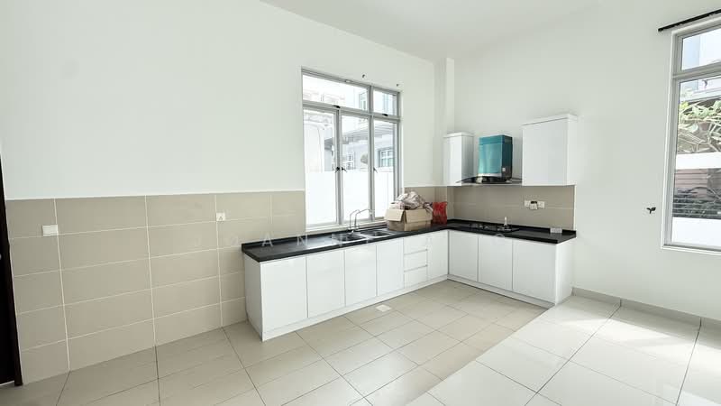 Semi-Detached House for Sale in Nusa Duta (Iskandar Puteri (Nusajaya)) - Joanne Ang - Kitchen - PropertyGuru.com.my
