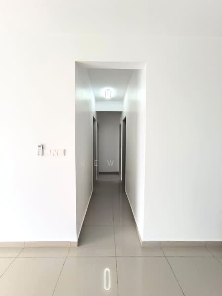 Condominium for Rent at Residensi Dutamas Dahlia - Kew . - Corridor - PropertyGuru.com.my