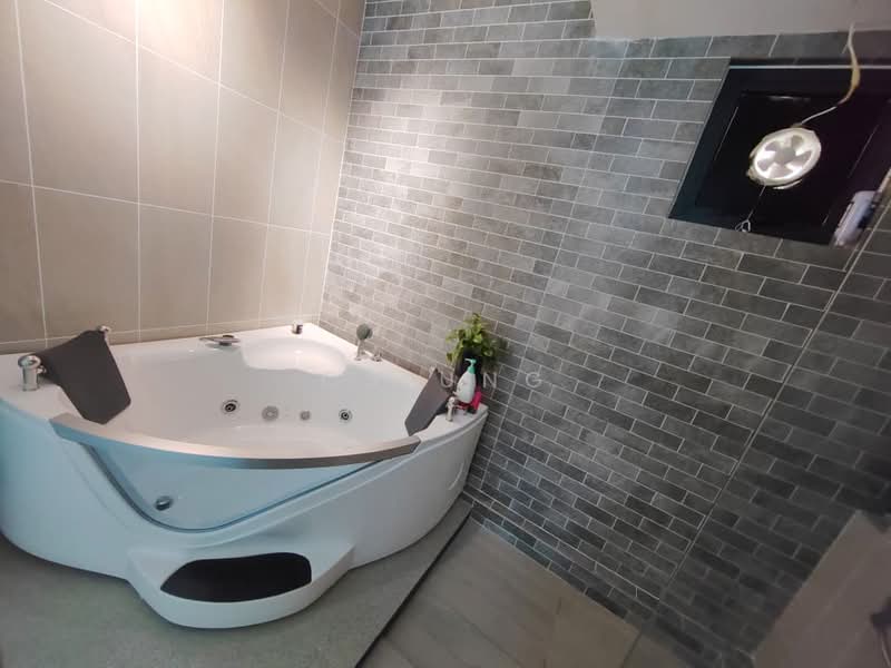 Kondominium untuk Disewa di Queens Residences Q1 @ Queens Waterfront - CS Ung - Bathroom - PropertyGuru.com.my