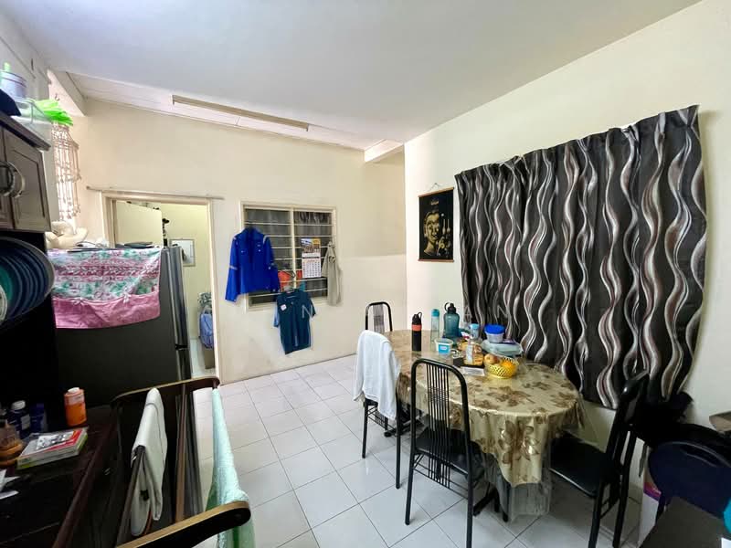 Rumah Teres 1 Tingkat untuk Dijual di Saujana Puchong (Puchong) - Amin Azlan - Dining Room - PropertyGuru.com.my