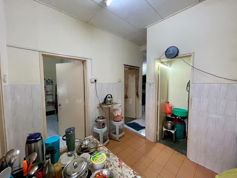 Rumah Teres 1 Tingkat untuk Dijual di Saujana Puchong (Puchong) - Amin Azlan - Kitchen - PropertyGuru.com.my