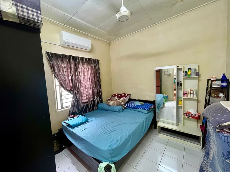 Rumah Teres 1 Tingkat untuk Dijual di Saujana Puchong (Puchong) - Amin Azlan - Bedroom - PropertyGuru.com.my