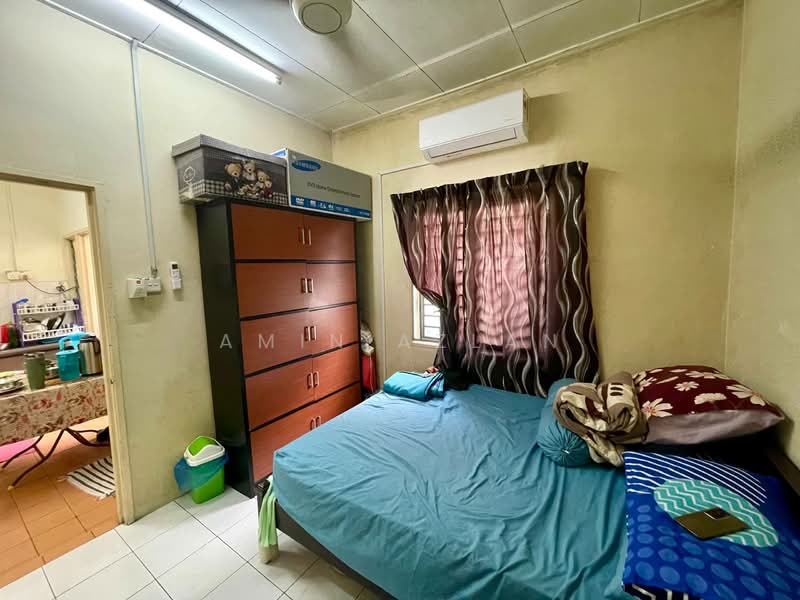 Rumah Teres 1 Tingkat untuk Dijual di Saujana Puchong (Puchong) - Amin Azlan - Bedroom - PropertyGuru.com.my