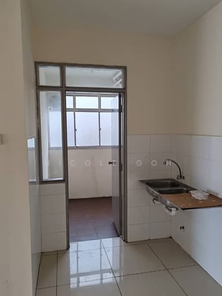 Condominium for Sale at Platinum Lake PV 20 - Nicole Goh - Kitchen - PropertyGuru.com.my