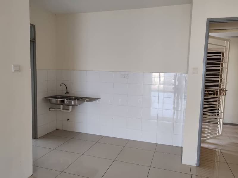 Condominium for Sale at Platinum Lake PV 20 - Nicole Goh - Kitchen - PropertyGuru.com.my