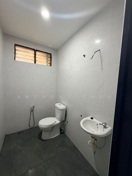 Rumah Teres 1.5 Tingkat untuk Dijual di Skudai (Johor) - Anthony Chen - Bathroom - PropertyGuru.com.my