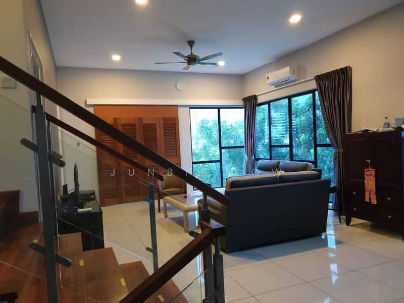 Rumah Berkembar untuk Disewa di 16 Sierra (Puchong) - Junbin Low - Living Room - PropertyGuru.com.my