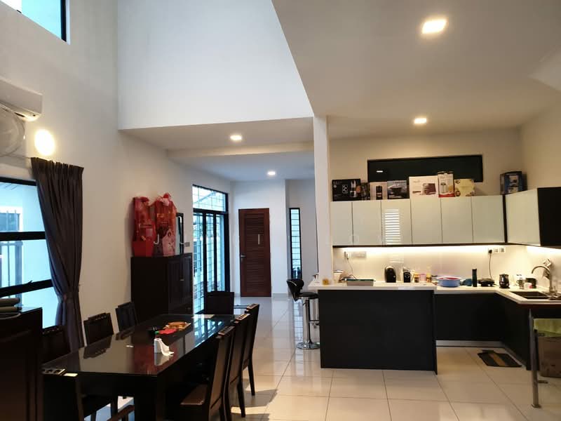 Rumah Berkembar untuk Disewa di 16 Sierra (Puchong) - Junbin Low - Dining Room - PropertyGuru.com.my